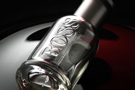 Apă de colonie bărbătească pentru un bunic care întoarce toate privirile