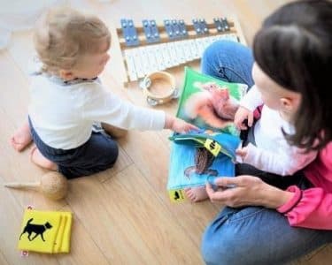cadouri pentru părinți-Cărți utile pentru viitorii și actualii părinți