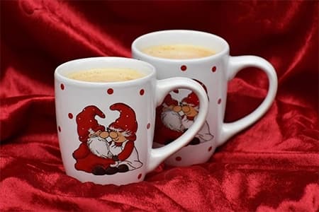 Cadouri haioase Secret Santa pentru colegi care știu de glumă