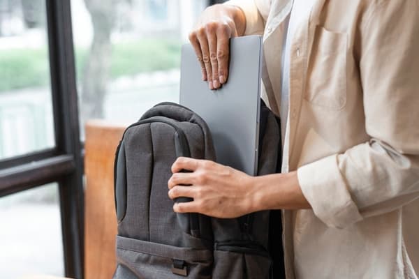 cel-mai-bun-rucsac-laptop-top-10.jpg