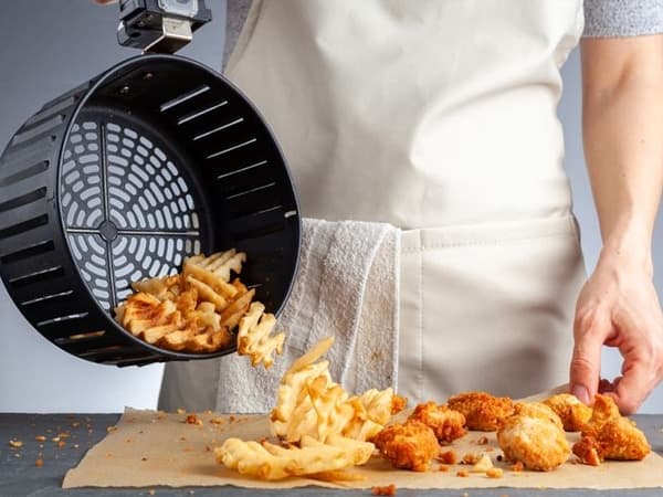 Cele-mai-bune-friteuze-cu-aer-cald-recensie.jpg