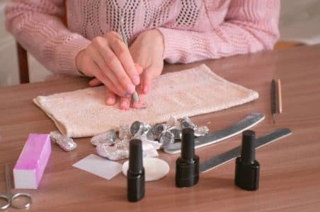 image 1 of Kit de unghii cu ojă semipermanentă, cadou pentru mama care are manichiura impecabilă