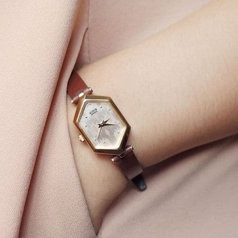 cadou de 8 martie pentru soacră ceas vintage