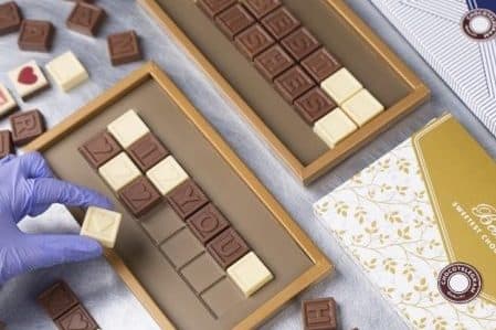 cadiu iubita telegrama ciocolata