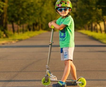 cadouri pentru baieți trotinete