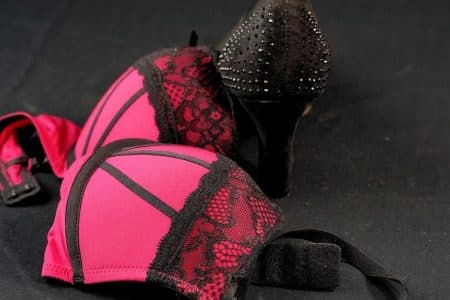 Lenjerie de damă premium pentru o femeie căreia îi place să fie cu adevărat sexy!