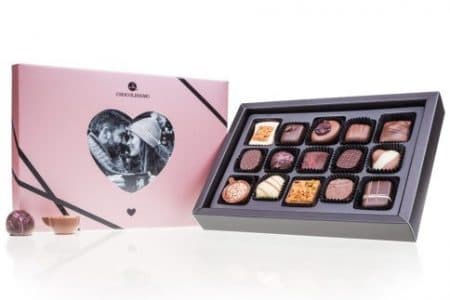 Ciocolată personalizată - cadou Secret Santa colegă de neuitat