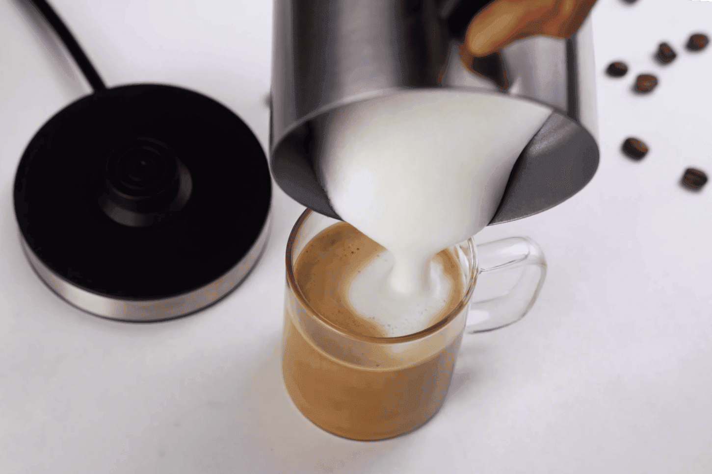 top 3 cele mai bune aparate pentru spumarea laptelui