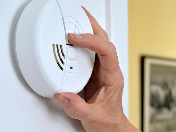 TOP-3-cele-mai-bune-detectoare-de-fum.jpg