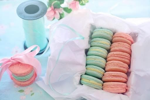 15. Cutie pentru macarons – darul dulce cu care cucerești orice bărbat